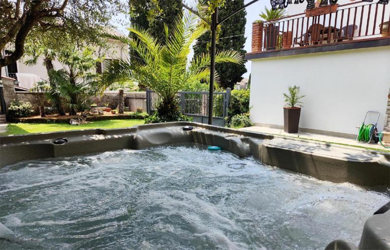 Вілла Casa Rustica Con Giardino Капріно-Веронезе Екстер'єр фото